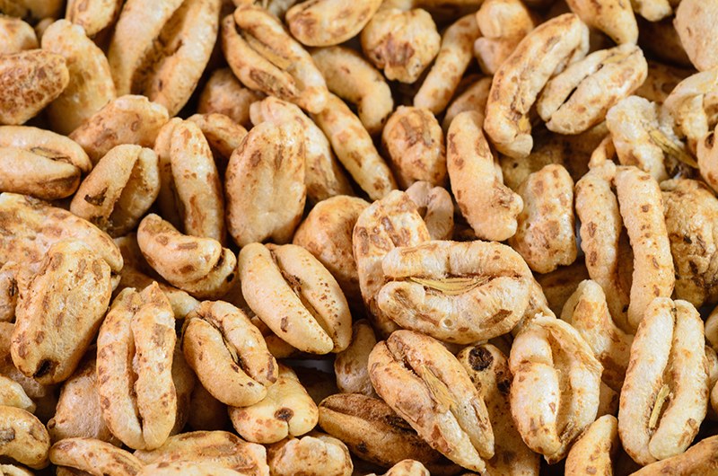 Una ricetta salata con l’orzo soffiato: crema di ceci e orzo